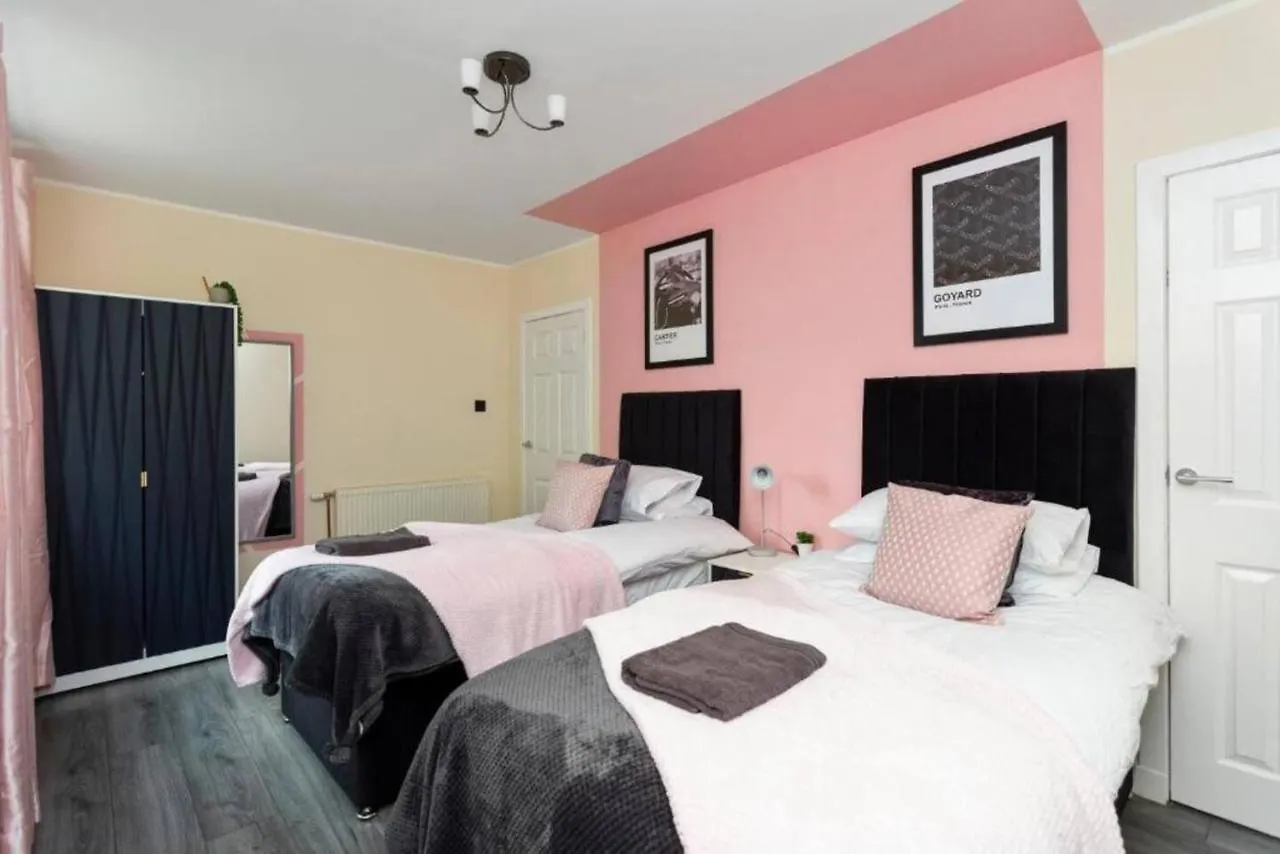 Holiday home Boutique Edinburgh 3 Bed House - Parking - Garden Villa