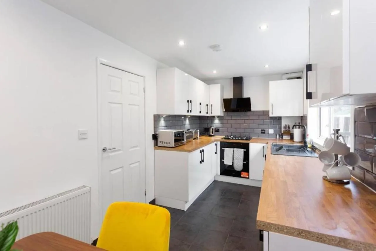 Boutique Edinburgh 3 Bed House - Parking - Garden Villa United Kingdom